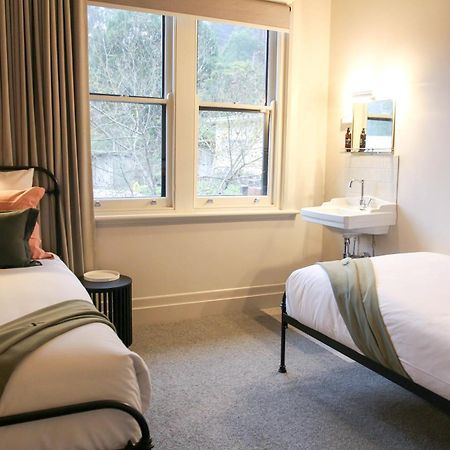 Alpine Hotel, Eat Drink Sleep Warburton Bagian luar foto