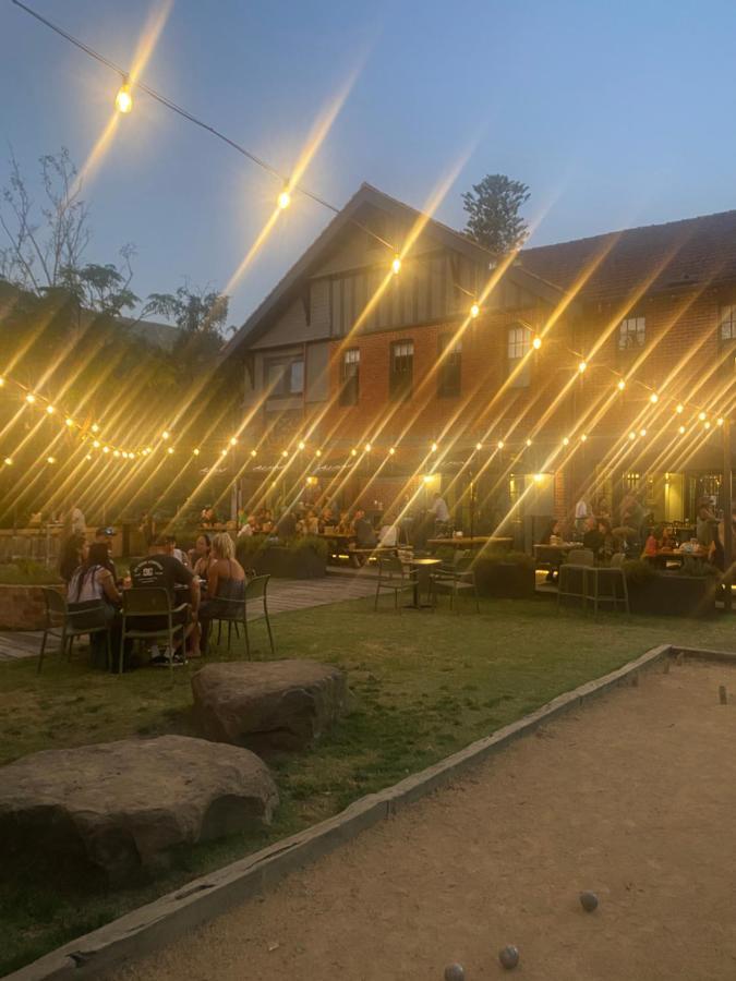 Alpine Hotel, Eat Drink Sleep Warburton Bagian luar foto