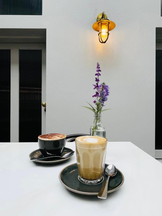 Alpine Hotel, Eat Drink Sleep Warburton Bagian luar foto