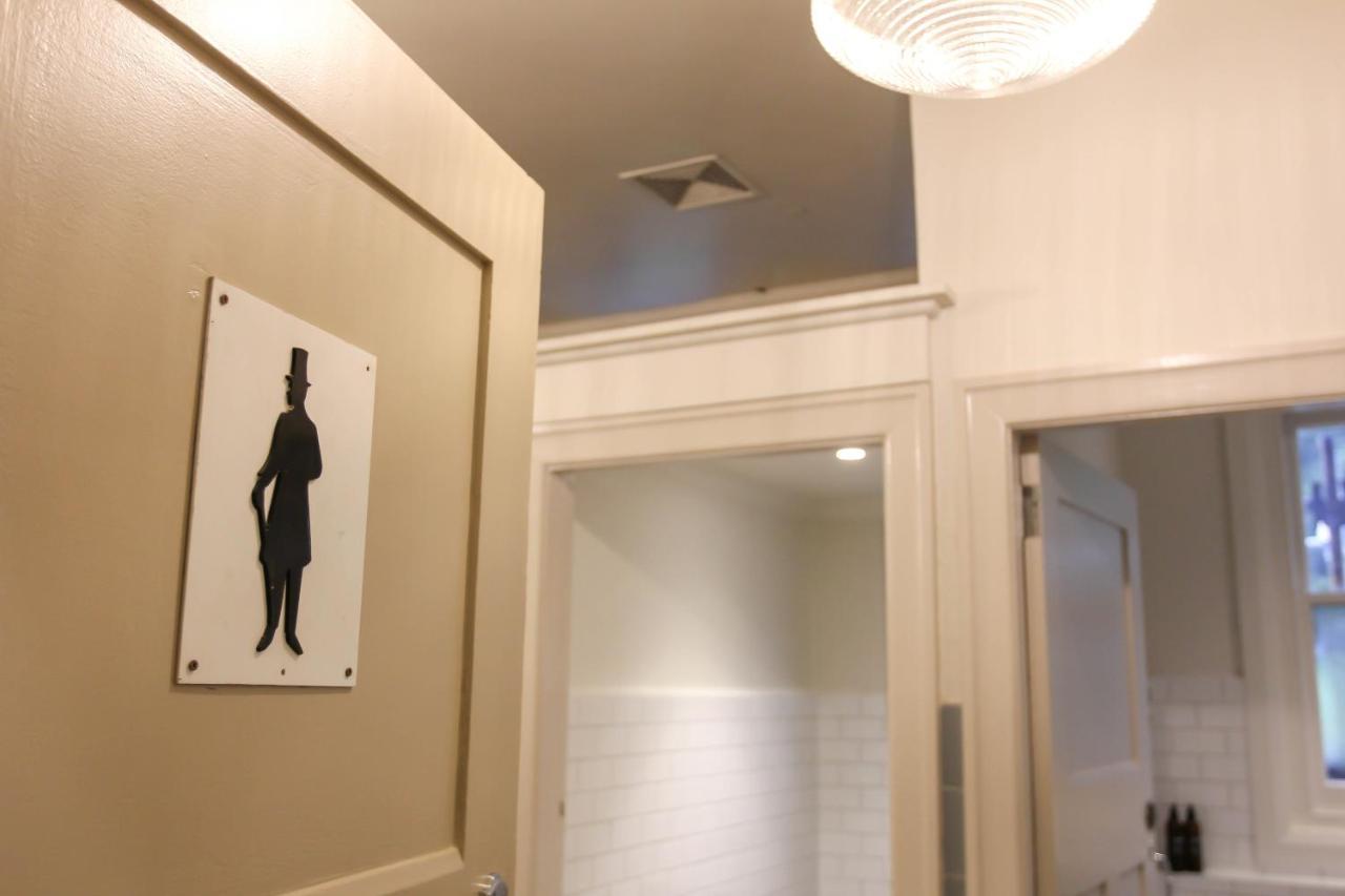 Alpine Hotel, Eat Drink Sleep Warburton Ruang foto