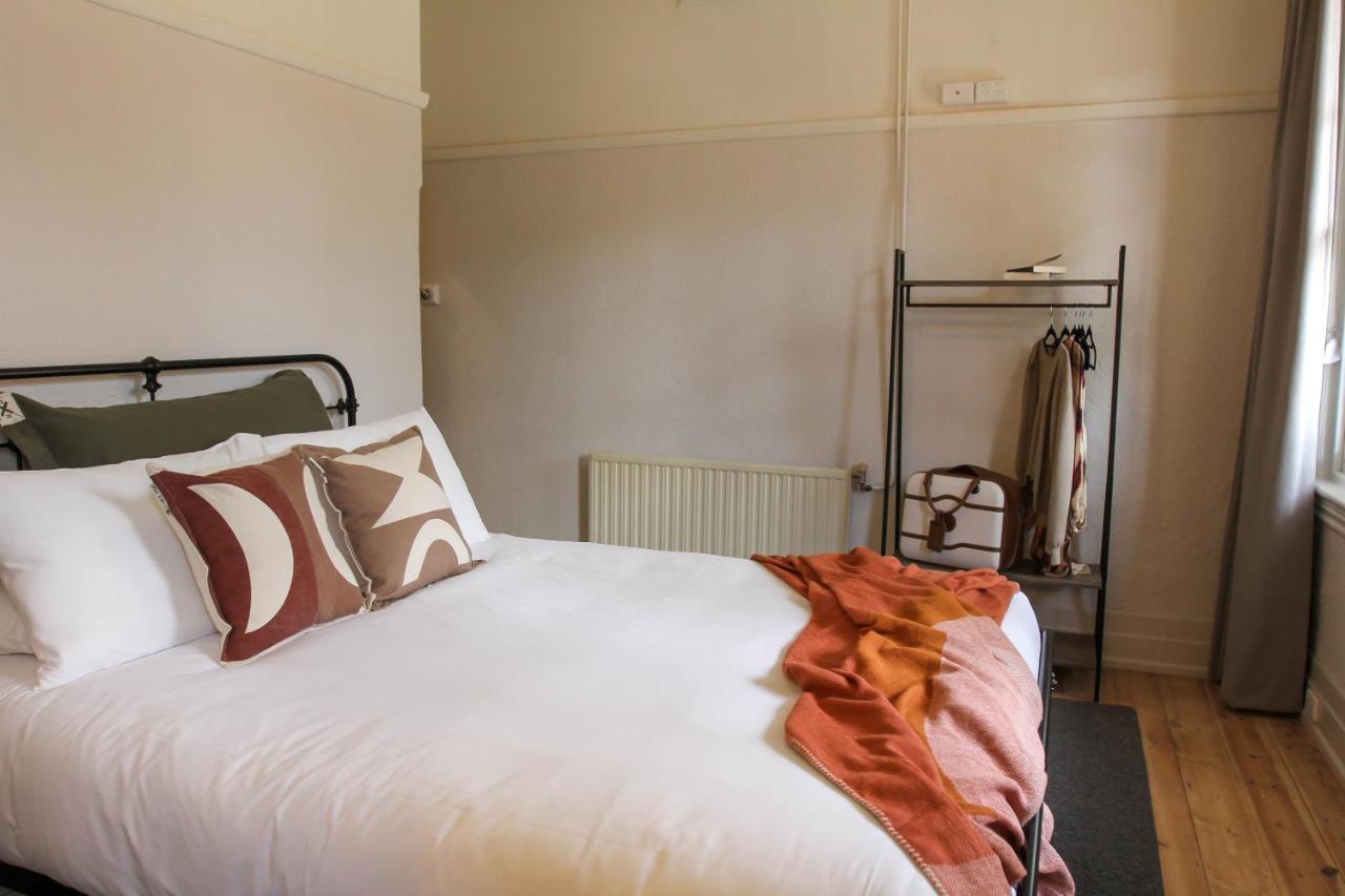 Alpine Hotel, Eat Drink Sleep Warburton Bagian luar foto
