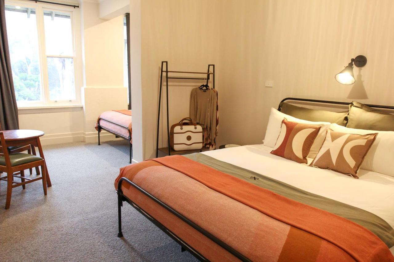 Alpine Hotel, Eat Drink Sleep Warburton Bagian luar foto