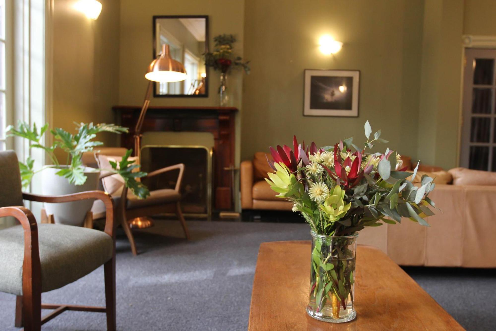Alpine Hotel, Eat Drink Sleep Warburton Bagian luar foto