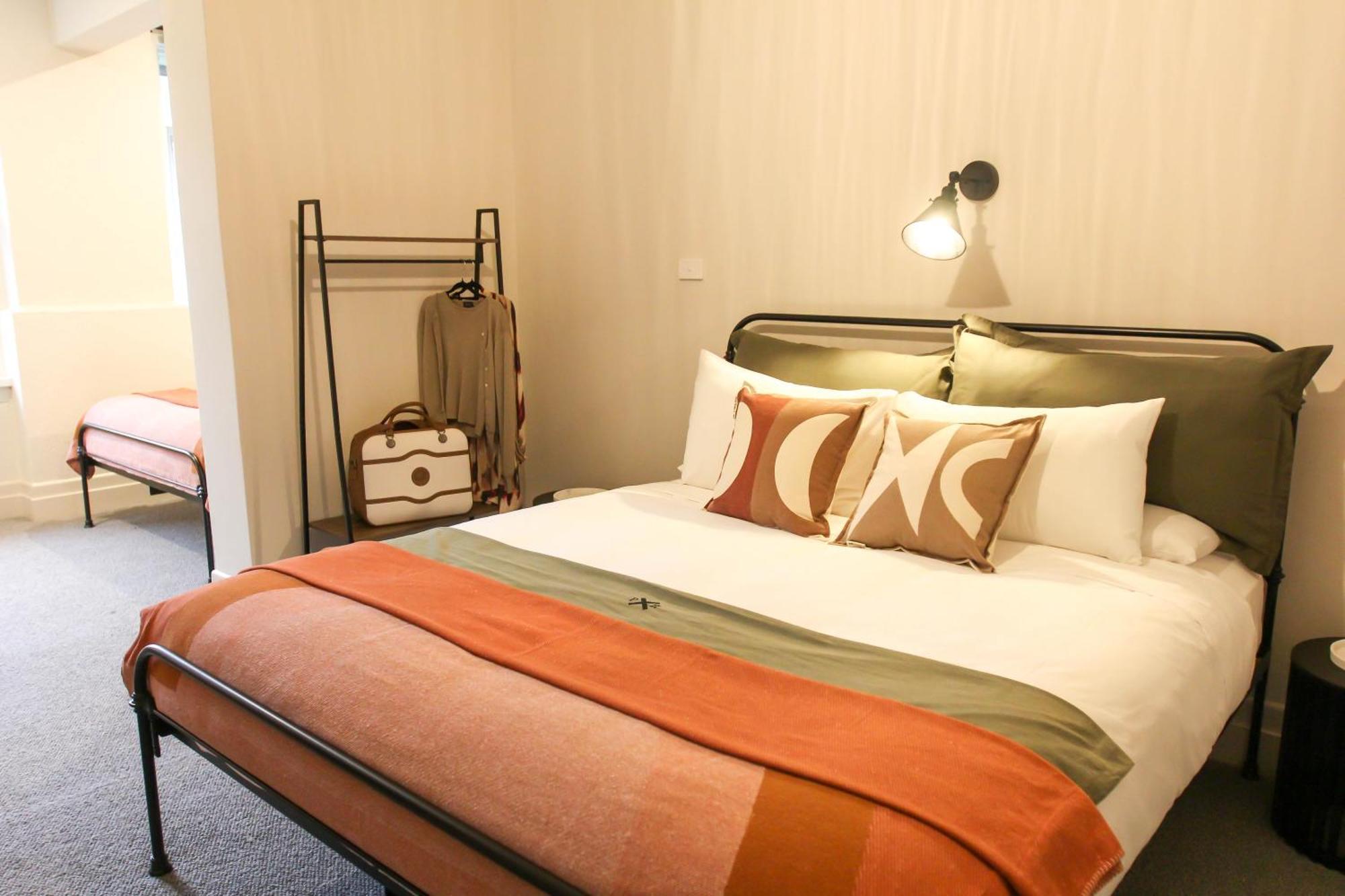 Alpine Hotel, Eat Drink Sleep Warburton Bagian luar foto