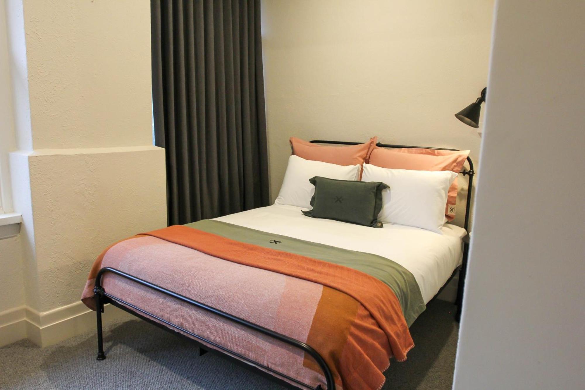 Alpine Hotel, Eat Drink Sleep Warburton Bagian luar foto